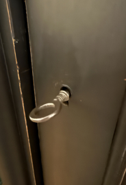 Antieke ééndeurskast, vintage garderobekast