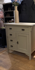 Vintage commode, babykamer