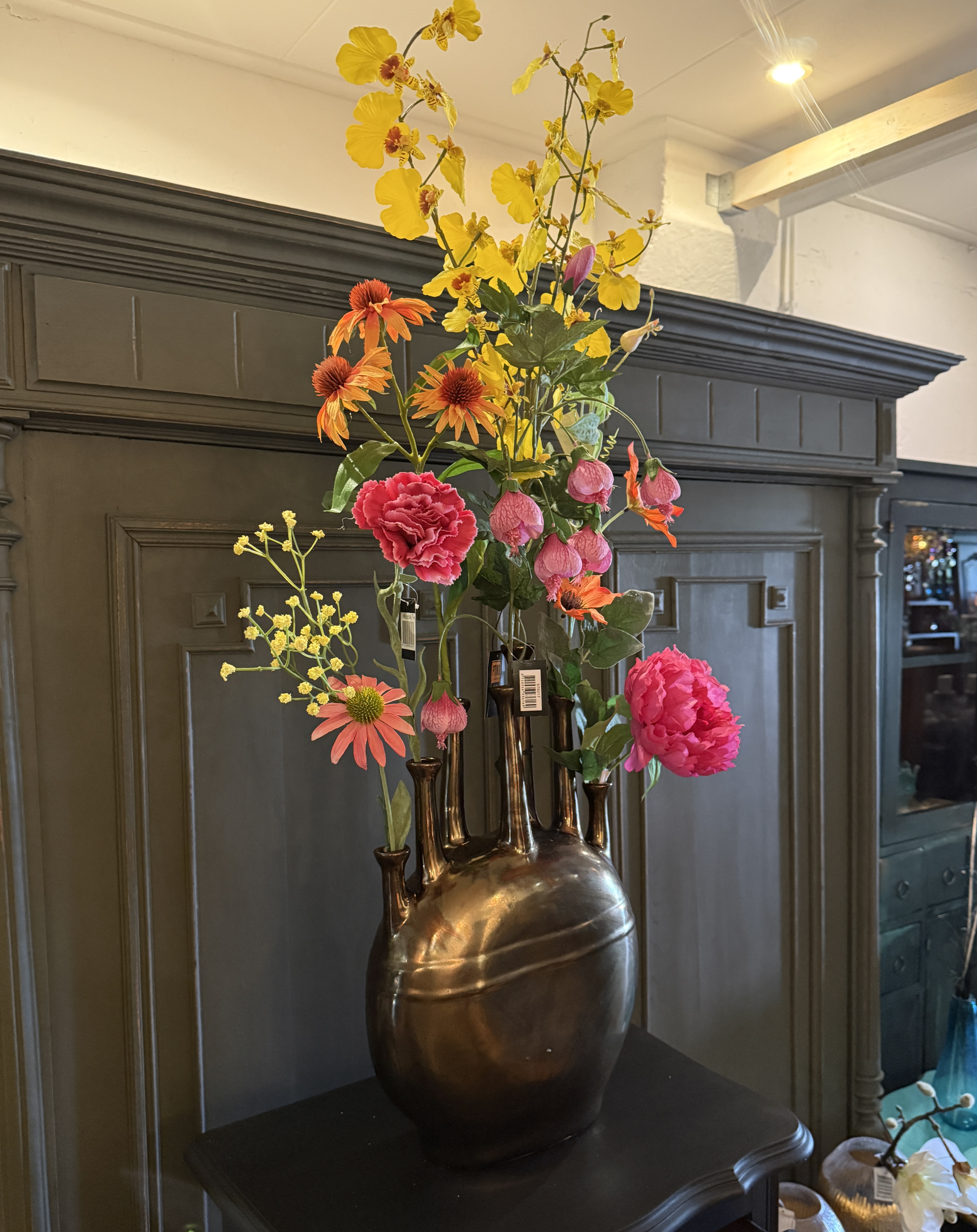 PTMD vaas inclusief zijden bloemen