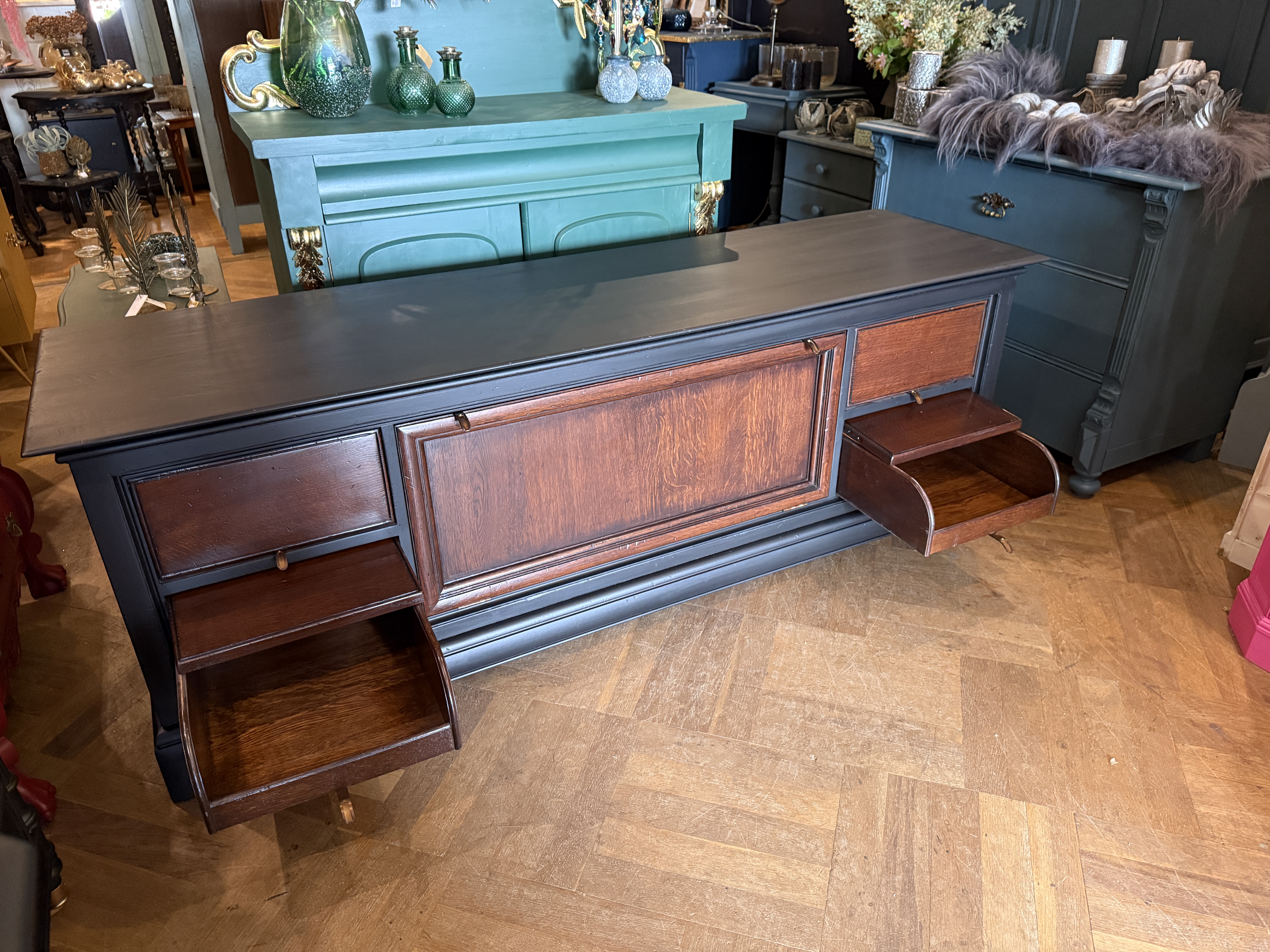 VERKOCHT Groot stoer tv meubel XL