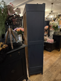 Antieke kast, brocante legkast