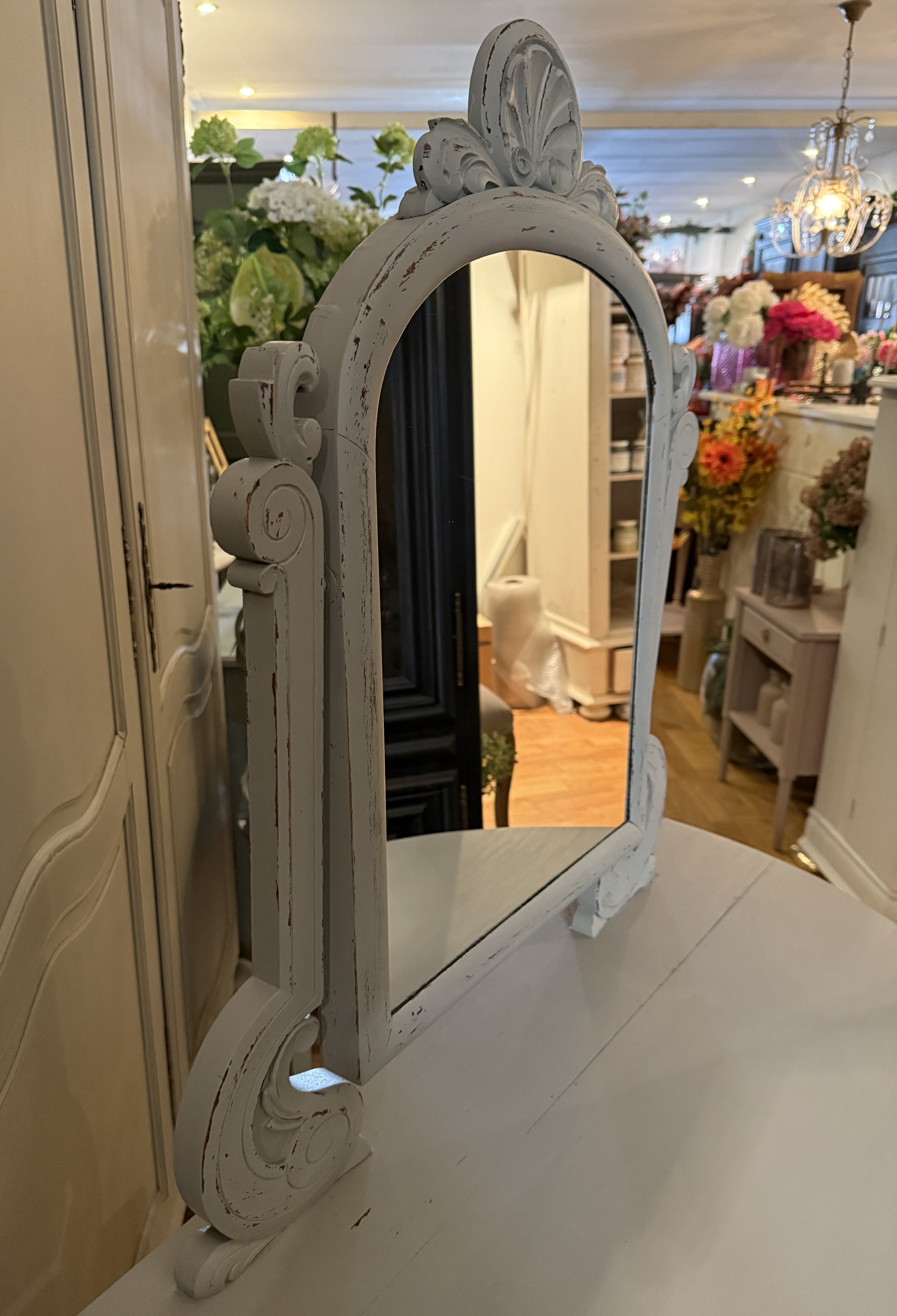 Brocante kaptafel, make-up tafeltje