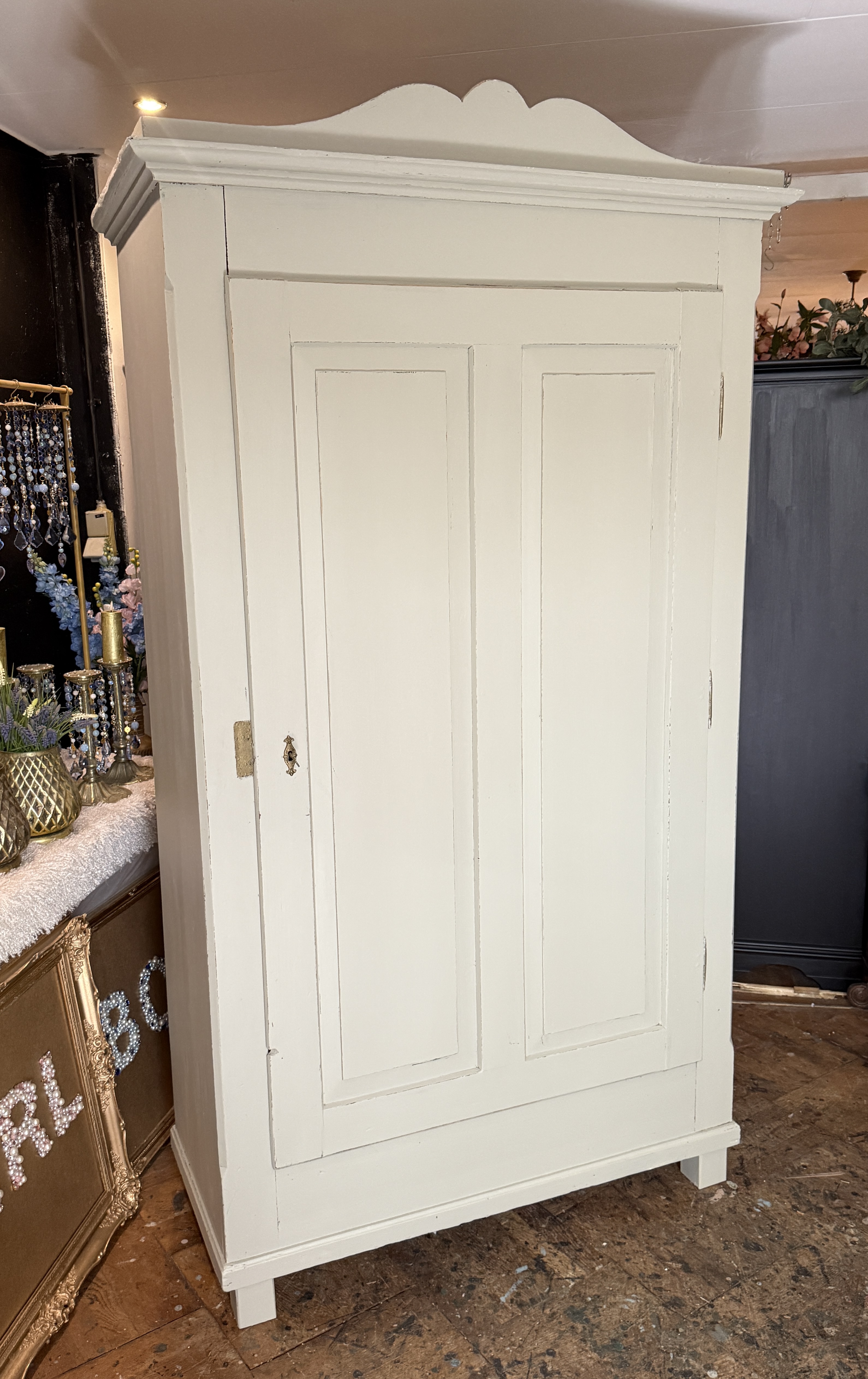 Oude garderobekast, vintage kast