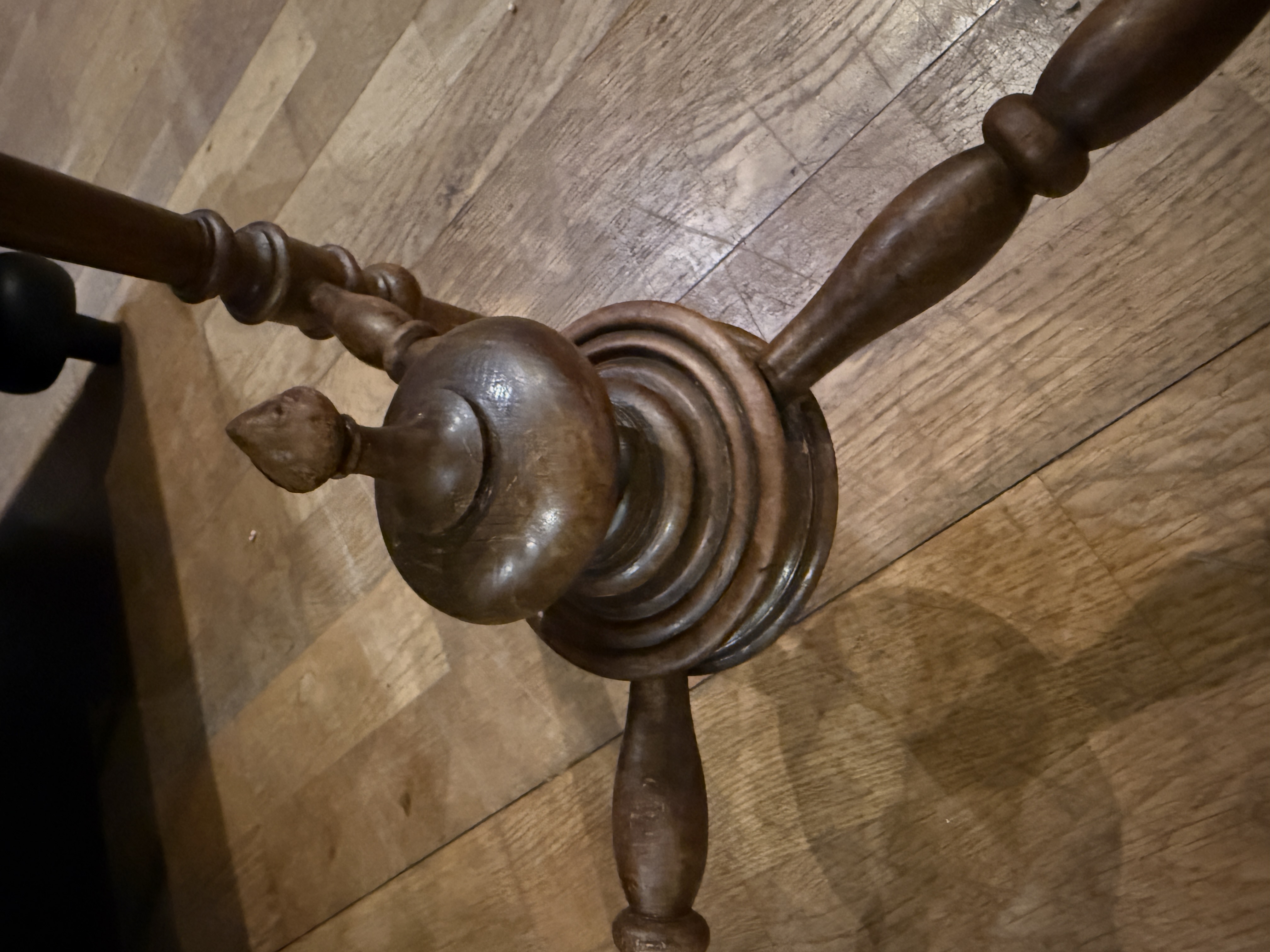 Antiek tafeltje, bijzettafel