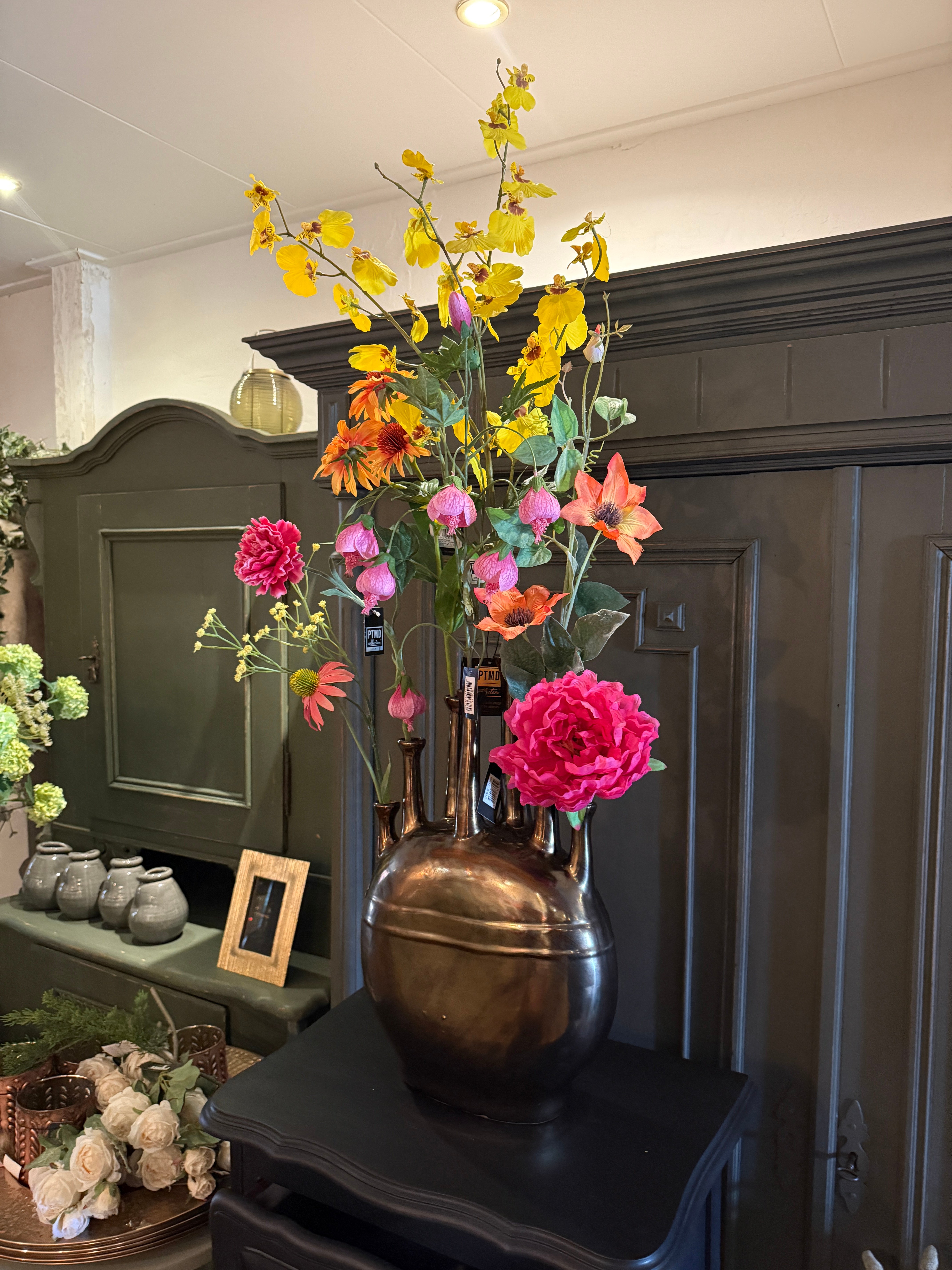 PTMD vaas inclusief zijden bloemen