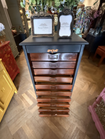 Vintage archiefkast met rolluik en 10 lades