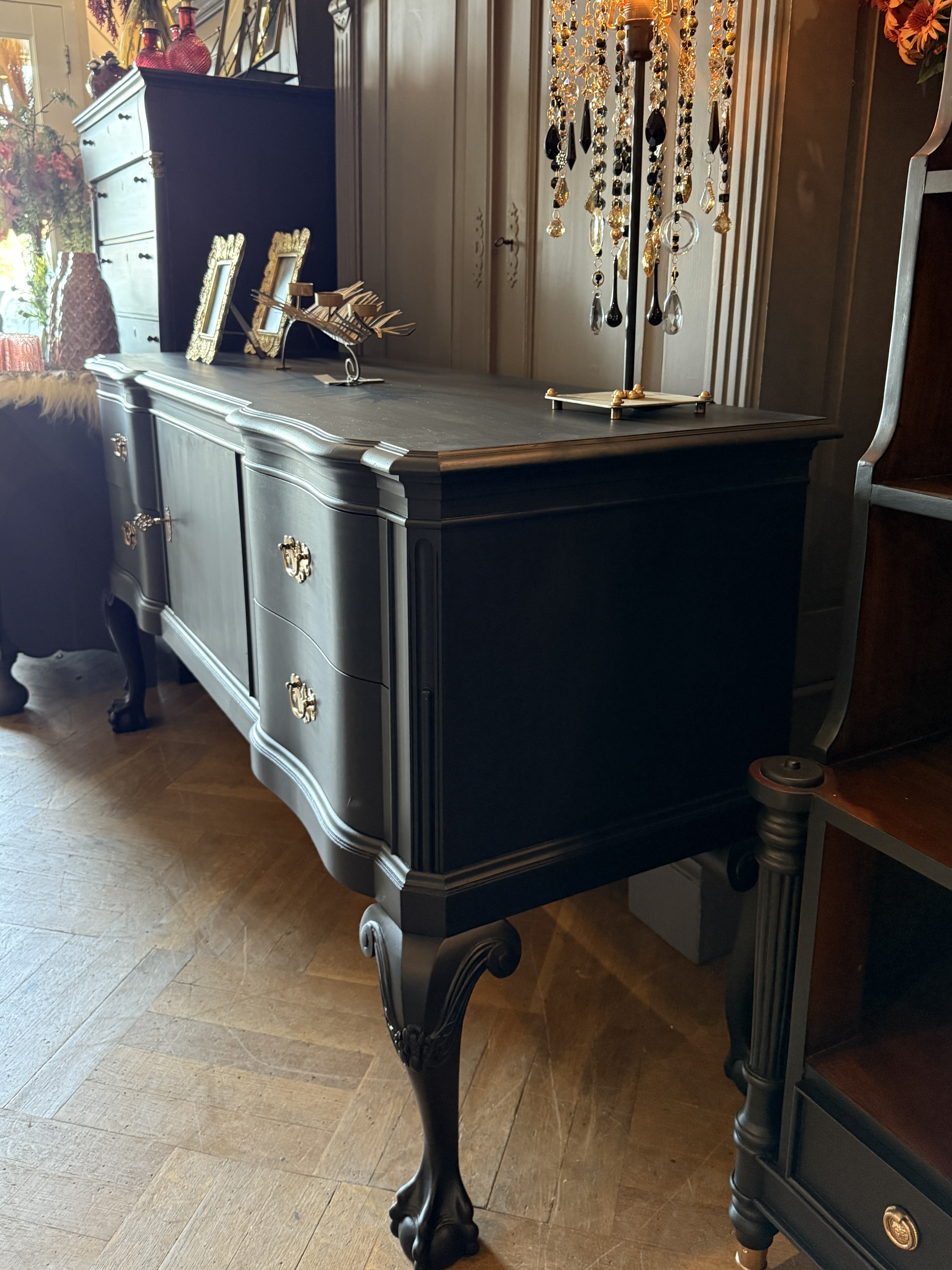Antiek dressoir, vintage sidetable