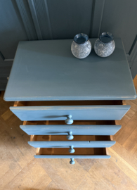 Klein ladekastje, 4-laads kastje