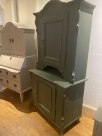 Klein, antiek buffetkastje, buffetkast, keukenkast
