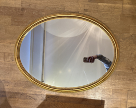 Vintage ovale spiegel met parelrand goud