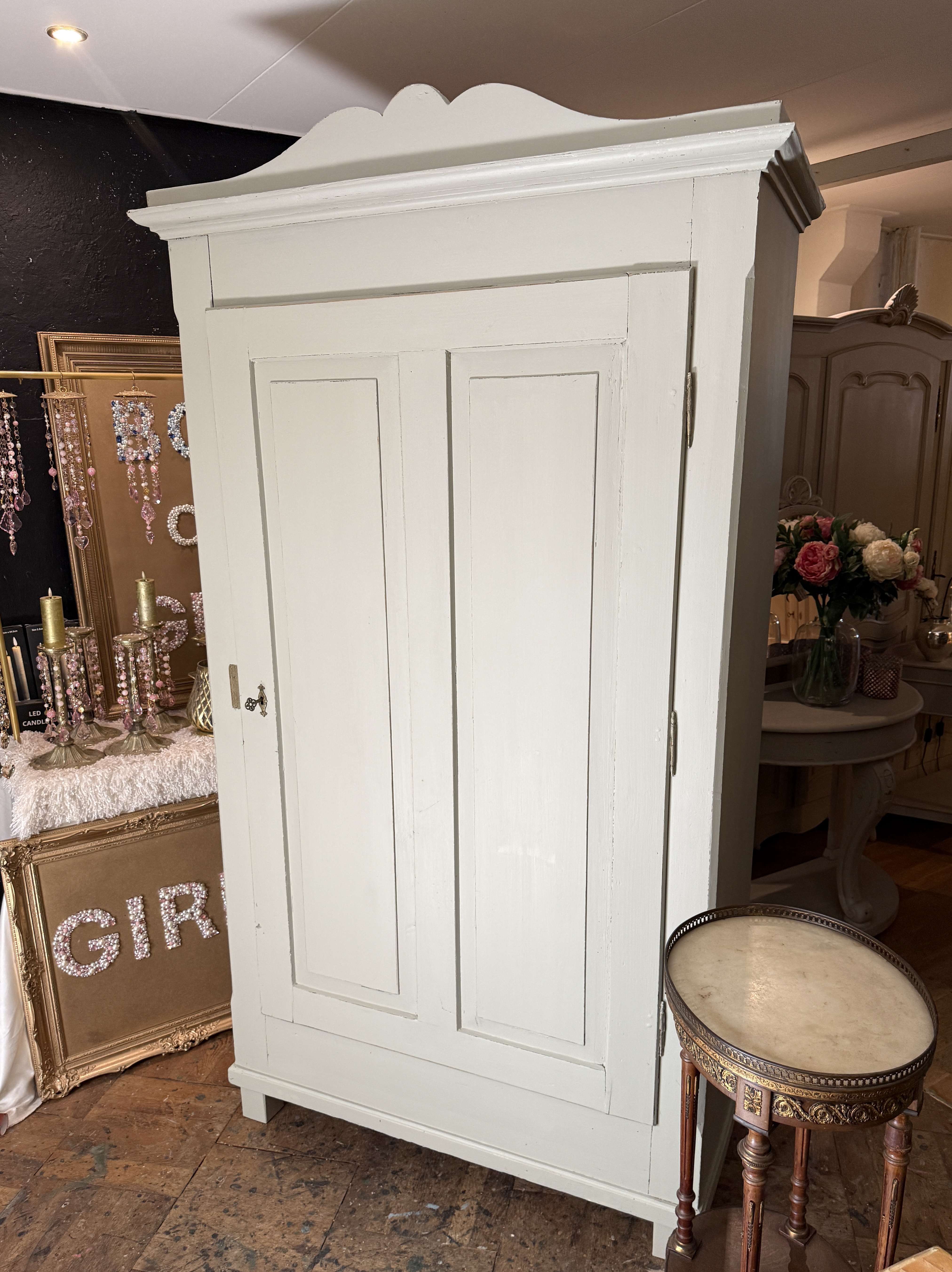 Oude garderobekast, vintage kast