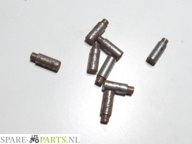 AC494350 Klinknagel / Clinch bolt