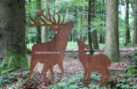 Hert burlend met dubbel gewei 2D