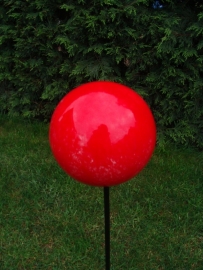 Tuinprikker glazenbol rood
