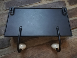 Kapstokje met vogel  in brocante sfeer