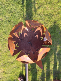 Tuinsteker open tulp