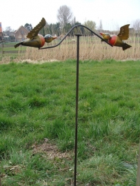 Tuinprikker als windspel met vogels bont