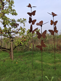 Tuinsteker/rankenhulp met kogel en 3 vlinders  -120-