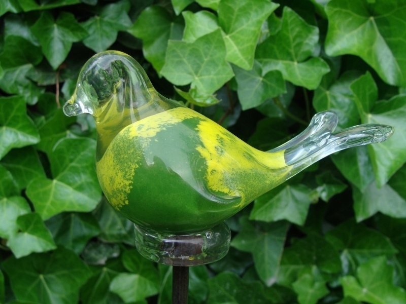 fles grootmoeder Beknopt Tuinprikker vogeltje groen/geel | Reeds verkochte artikelen | PAND 122