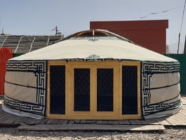 6-muurs Yurt met  serre deurpaneel en 2 serre raampanelen