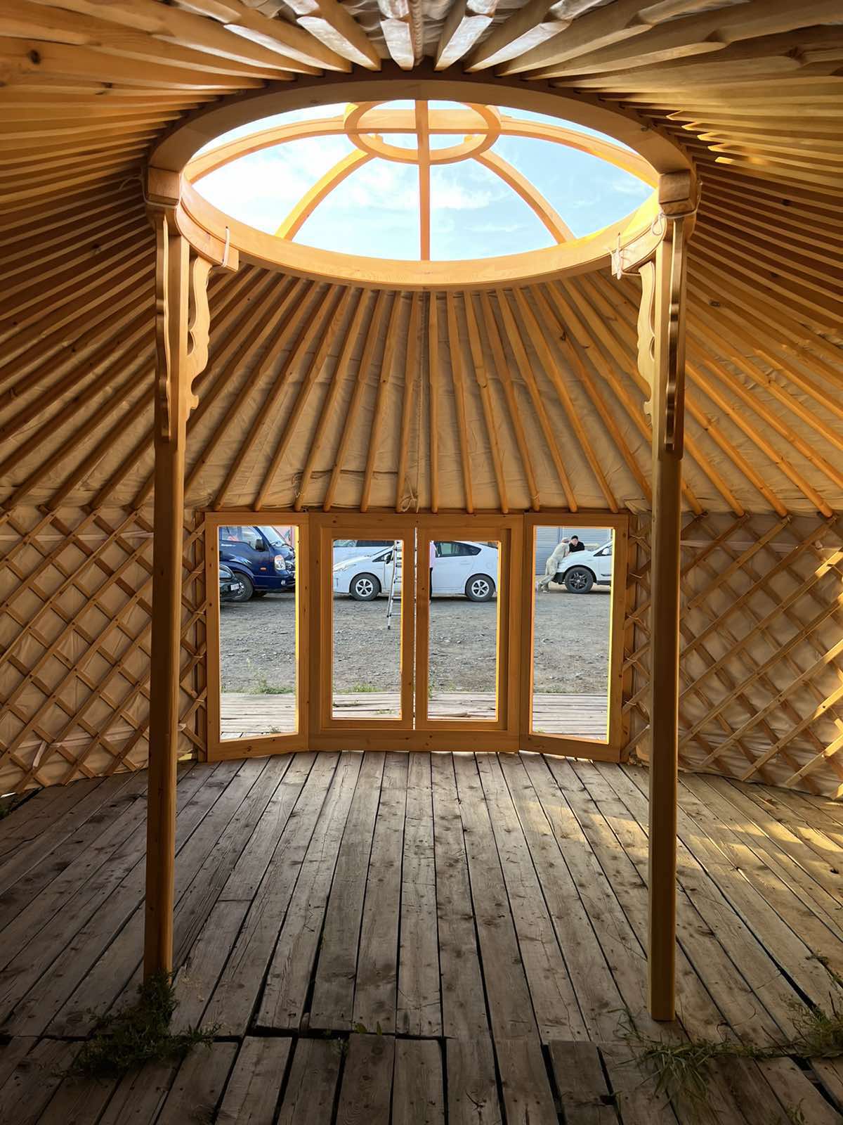 6-muurs Yurt met  serre deurpaneel en 2 serre raampanelen