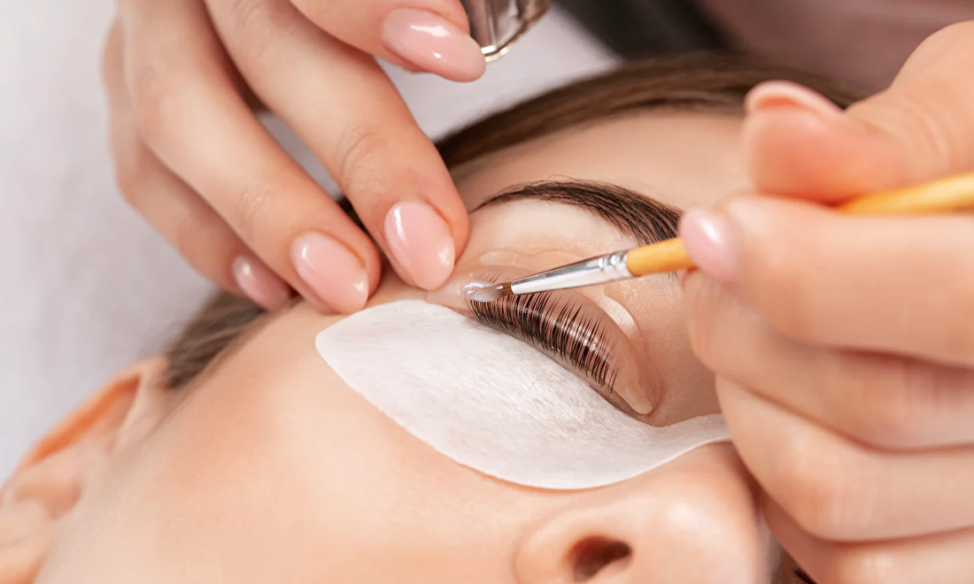 Lash lift behandeling met siliconen pads