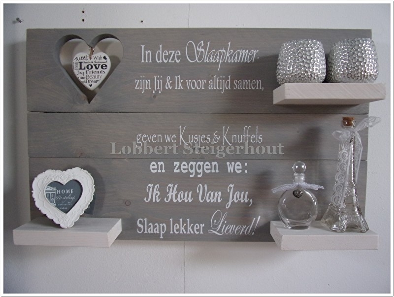 Nieuw! Steigerhouten Wandbord met hart 80(b)x50(h) cm, 2 kleuren beits met hart en tekst In de Slaapkamer