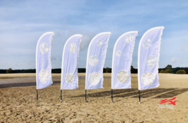 5 Witte beach vlaggen met kant huren