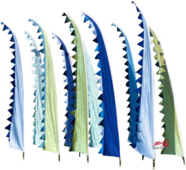 10  XL Aqua festivalvlaggen 5.20m met driehoekjes huren