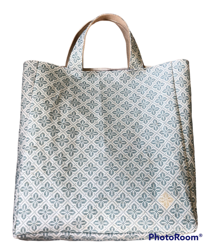 Shopping bag / laptop bag embroidered