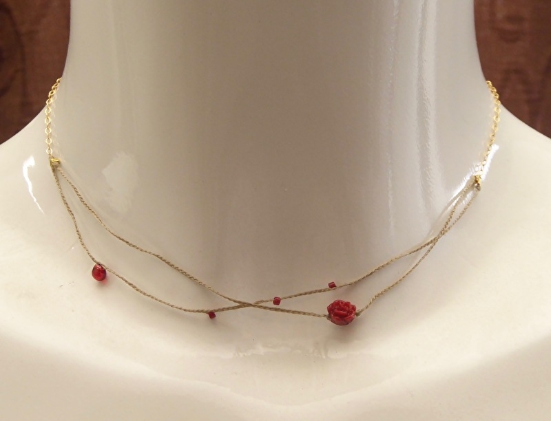 Very fine necklace double red