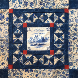Dutch Tile MINI quilt