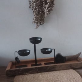 Iron spoon no. 1 standing