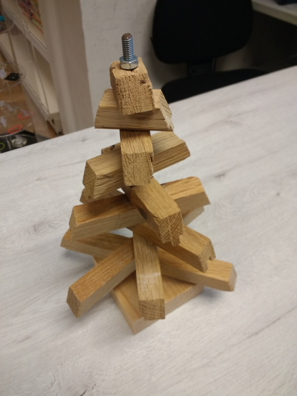 Kerstboom van hout klein