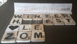 Seizoenen pakket (Scrabble letters en plank)
