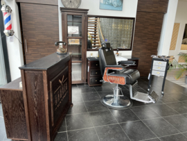 Kast Barber - SHOWMODEL