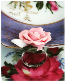 Ring - Porseleinen roos