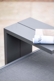 Cube ligbed carbon black / antraciet