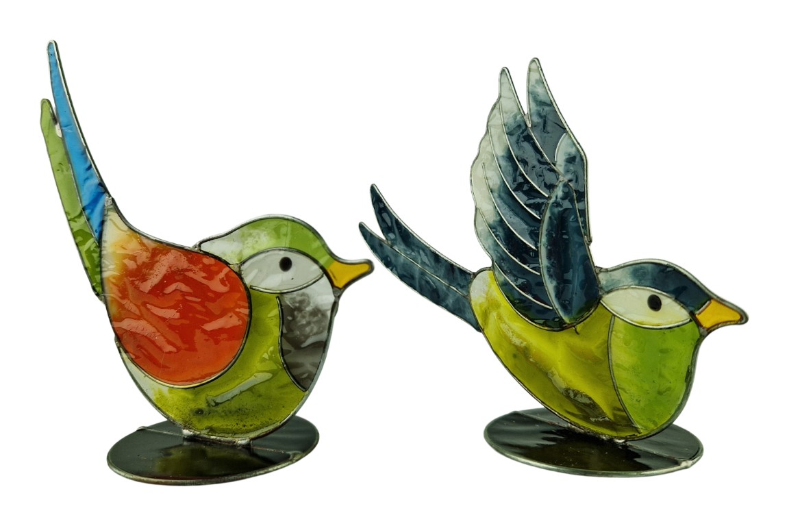 vogel beeldje in groen/oranje van resin