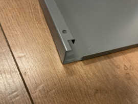 Origineel legbord in Ahrend roldeurkast grijs gratis verzending