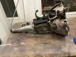 A903 3 speed manual transmission met bellhousing