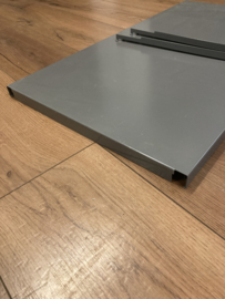 Origineel legbord in Ahrend roldeurkast grijs 71,5 cm breed incl. verzending