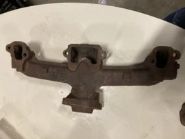 Uitlaatspruitstuk Mopar small block 4227637