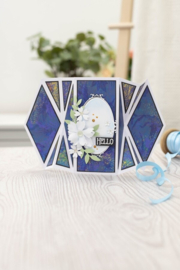 CC - Shaped Basic Cards/Envelopes - Double Diamond Fan FoldCard