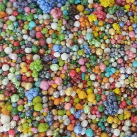 Gemixte prills in vrolijke kleuren – Prill Spills van US ArtQuest