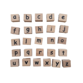 Houten letterkralen