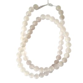 Kraal jade mat wit - ca. 6mm