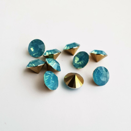 Puntsteen pacific blue opal SS39 (8mm)