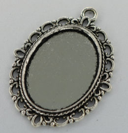 Medaillon - Ovaal ornament zilver