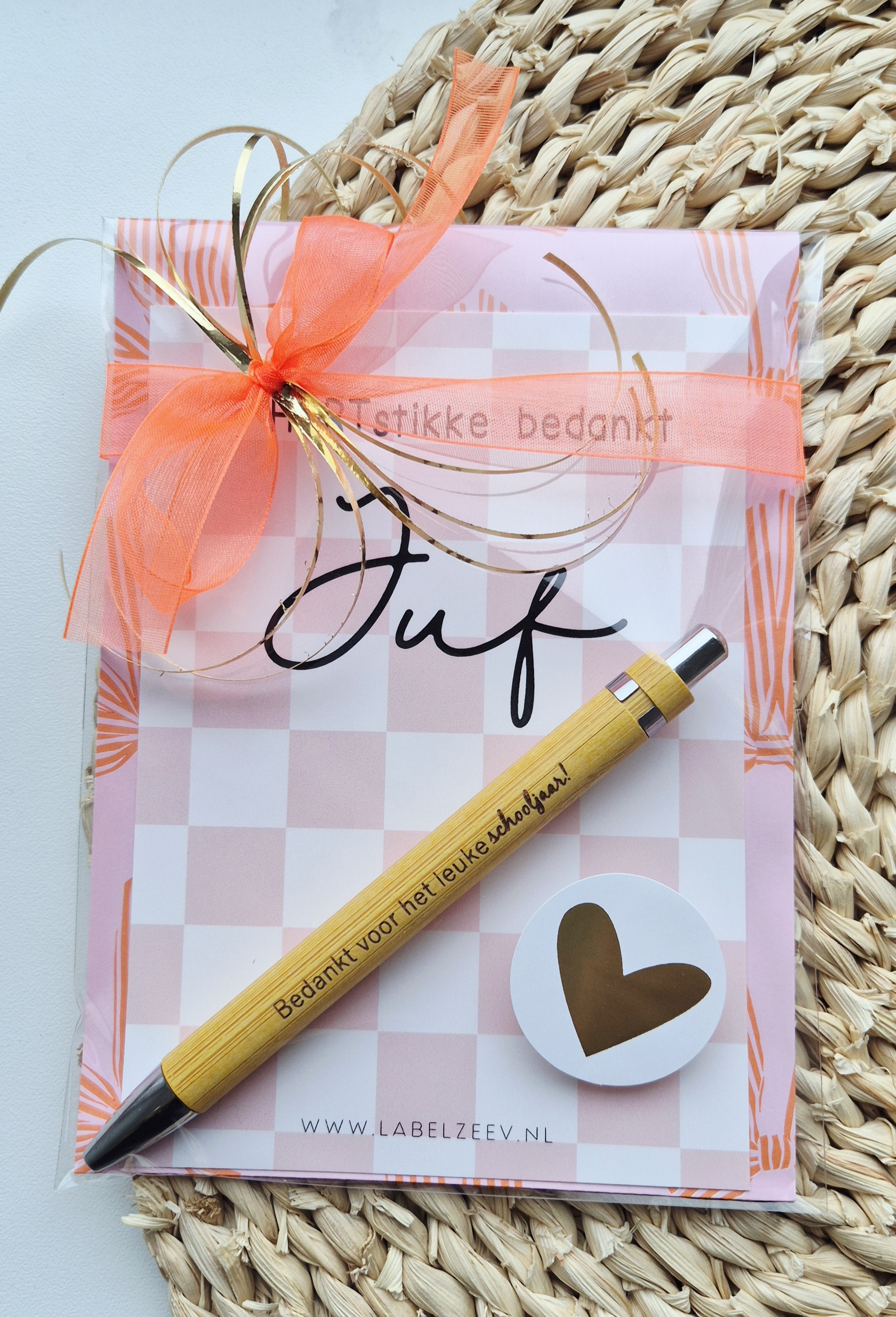 Label ZeeV bedankt voor het schooljaar pen